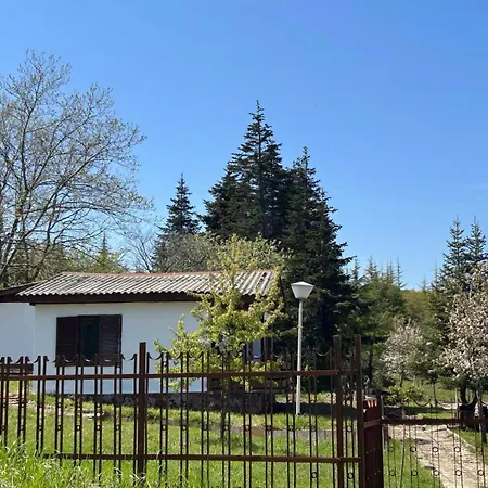 Бунгала Виктори Victory Bungalows Campsite *
